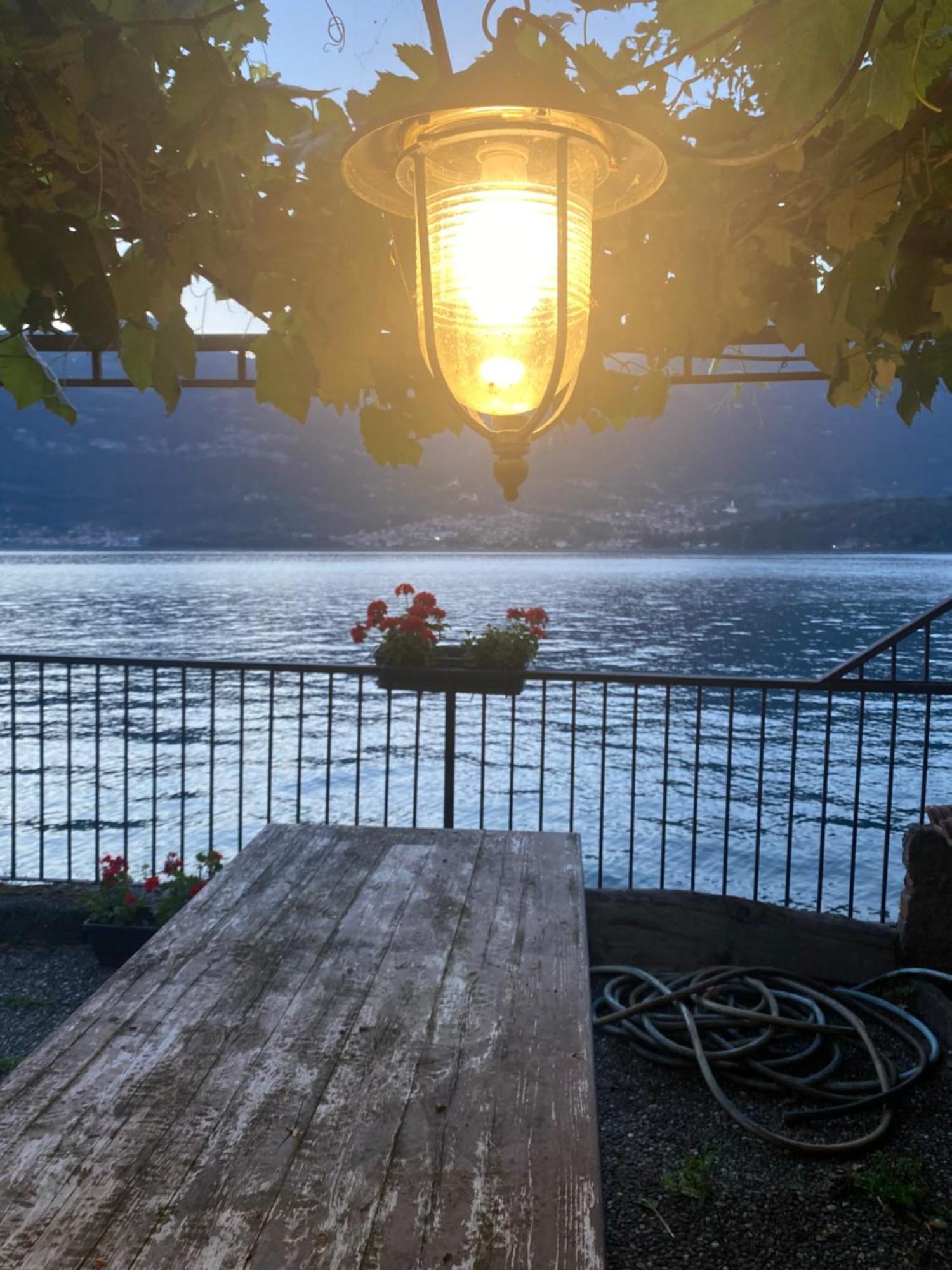 Peonia Apartment - Appartamento Vista Lago ليتْسّينو المظهر الخارجي الصورة